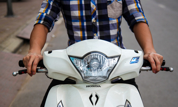 Phanh xe máy: Kỹ năng cực quan trọng mà người Việt thường 