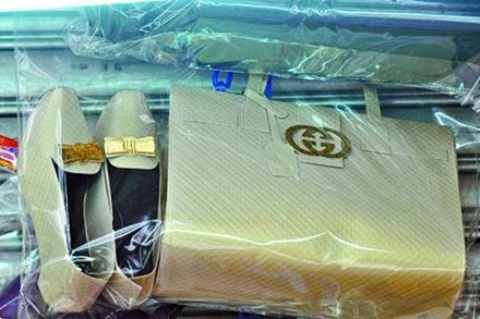 Bức xúc vì bị làm nhái, Gucci viết tâm thư gửi... hàng vàng mã