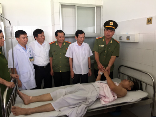 Chém công an trọng thương rồi uống thuốc sâu tự tử