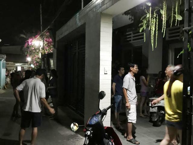Bị khống chế, cụ bà 80 tuổi thuyết phục gã thanh niên hạ dao