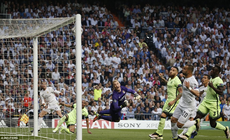 Hạ Man City, Real tranh vô địch với Atletico