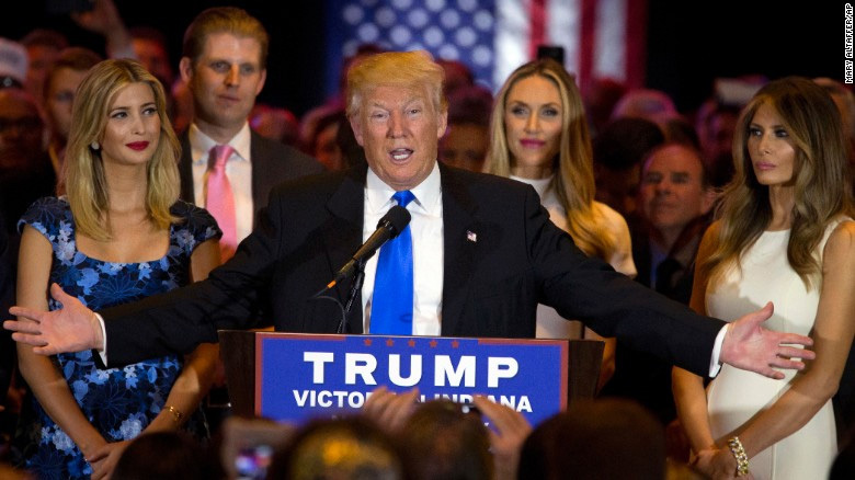 Donald Trump thành ứng viên TT duy nhất của đảng Cộng hòa