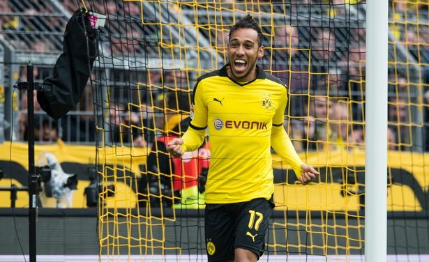 Mon men gạ Aubameyang, MU nhận vố đau điếng