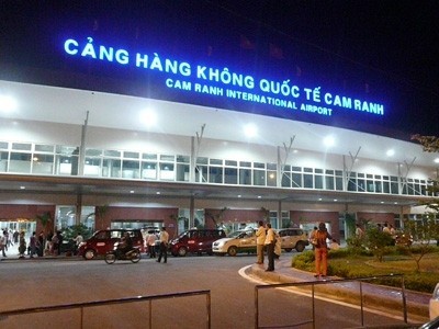 Đình chỉ nhân viên sân bay Cam Ranh đánh hành khách