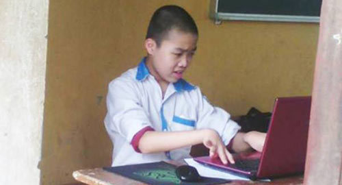 Chuyện nam sinh thi học sinh giỏi khiến giám thị nghẹn ngào