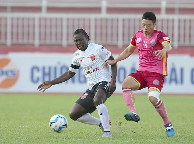 Vòng 9 Toyota V-League: Đua điểm, đua tiền thưởng