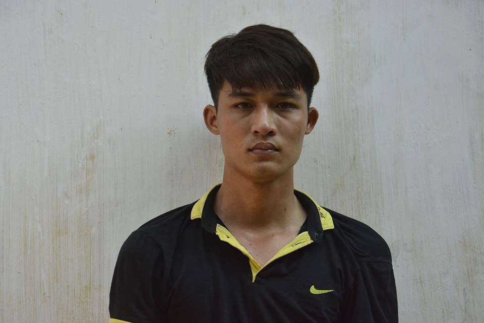 Dùng ảnh ân ái để 'cưỡng dâm' người yêu cũ