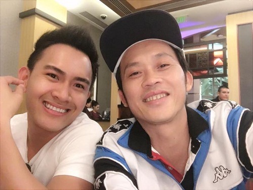 Hoài Linh gây bão facebook khi bất ngờ khoe ảnh con trai