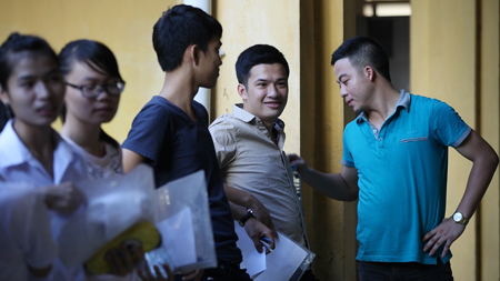 Tranh luận về xét tuyển tập trung