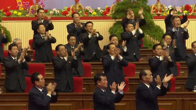 Khoảnh khắc Kim Jong-un nhậm chức mới