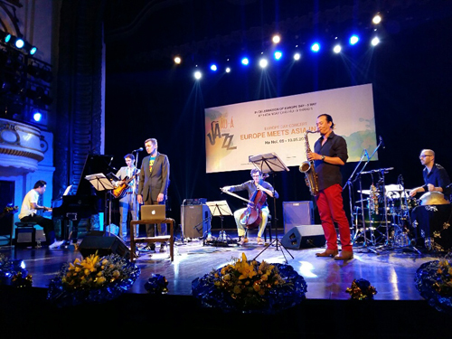 'Hiện tượng' nhạc Jazz Đức gây mê khán giả