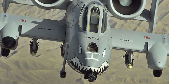 Xem lợn lòi A-10 phóng bom diệt gọn chiến binh Taliban