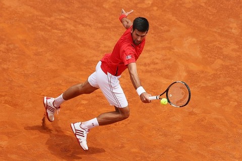 Novak Djokovic 2-0 Stephane Robert