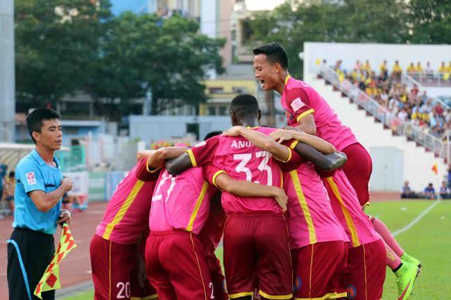 Thắng đậm Thanh Hóa, tân binh Sài Gòn gây sốc