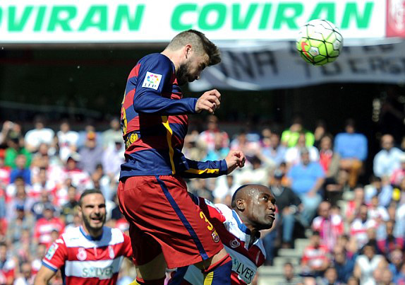 Pique đánh đầu nguy hiểm