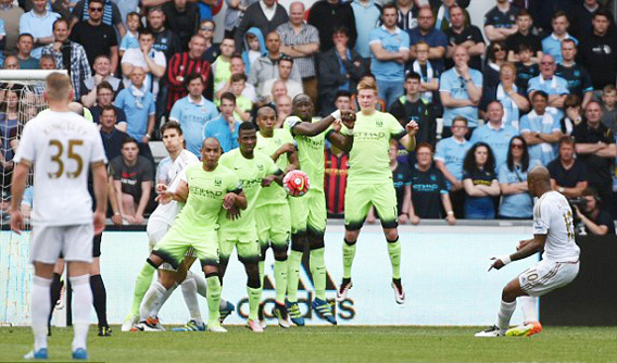 Hòa Swansea, Man City giành vé dự Champions League