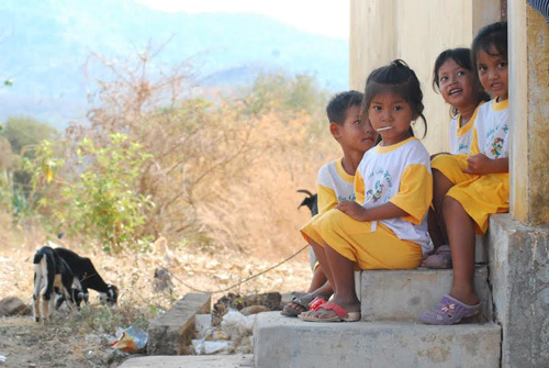 Xây trường mẫu giáo cho trẻ dân tộc Rai, Bình Thuận