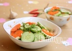Salad rau củ trộn chua ngọt giòn mát xua tan nắng hè