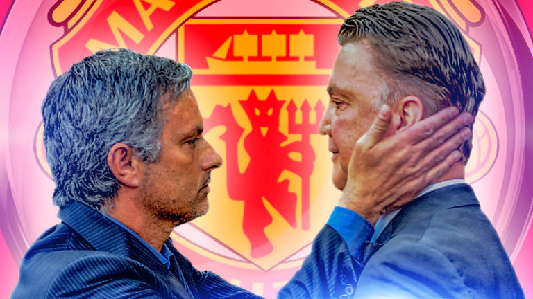 Không có chuyện Van Gaal làm việc cùng Mourinho