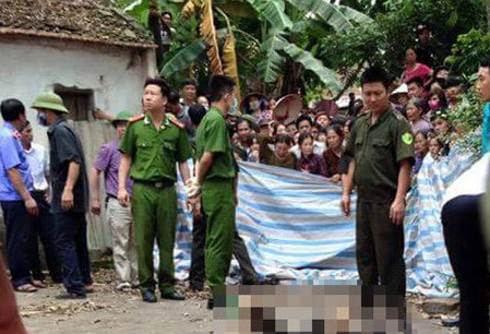 Vợ mang thai chết bất thường bên thi thể chồng cháy sém