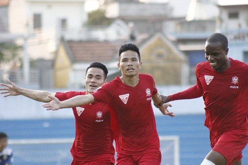 Thắng nhẹ Thanh Hóa, Hải Phòng vô địch lượt đi V.League