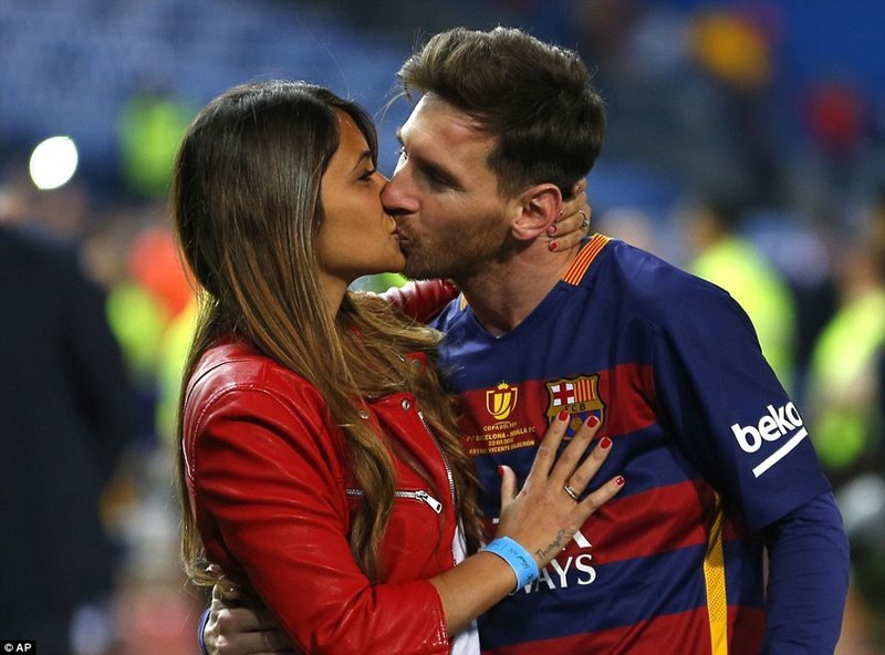 Ẵm Cúp Nhà Vua, Messi