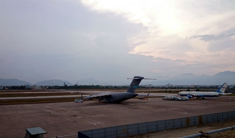 Máy bay dự phòng của ông Obama hạ cánh xuống Đà Nẵng