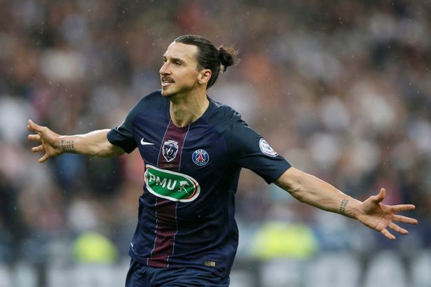 Ibrahimovic cập bến MU, ăn lương 250.000 bảng/tuần