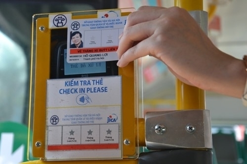 Hà Nội sắp sử dụng thẻ điện tử cho xe buýt