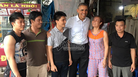 Cuộc gặp bất ngờ với ông Obama dưới mưa