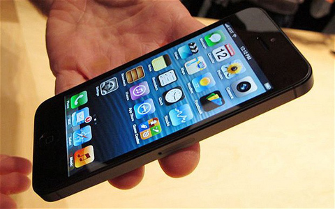 Apple tăng cường bảo mật cho iPhone sau khi bị FBI mở khoá
