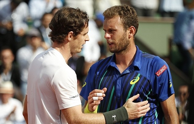 Roland Garros: Murray suýt bị loại bởi tay vợt vô danh