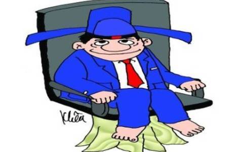 Cán bộ ‘ngồi nhầm’ chỗ, lỗi tập thể... chịu