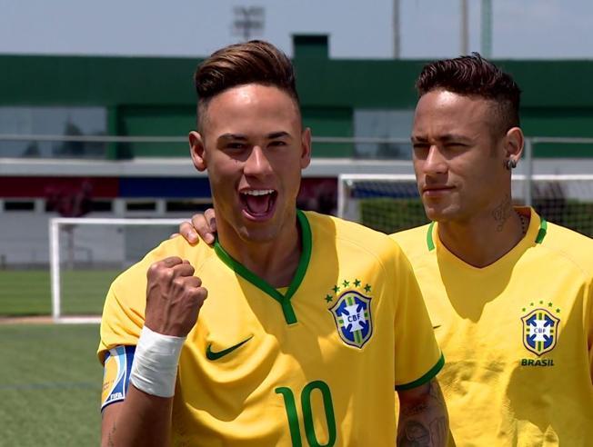 Ngắm bản sao giống như giọt nước của Neymar