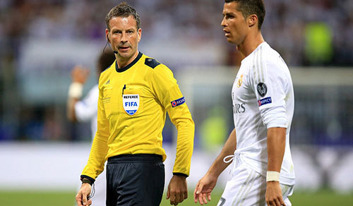 Clattenburg: Thảm họa trọng tài của UEFA