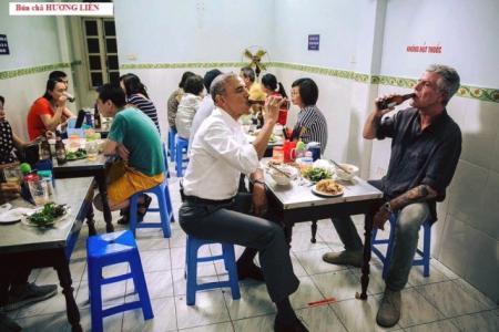 Dân Singapore phát sốt với ‘bún chả Obama’