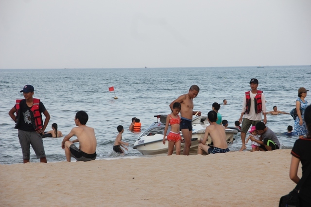 Du lịch biển Quảng Bình vui trở lại