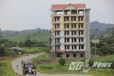 Lạnh gáy đột nhập cao ốc Tàng Keangnam giữa cao nguyên Mộc Châu