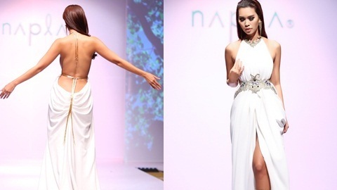 Siêu mẫu Hà Anh hở bạo khoe đường cong sexy