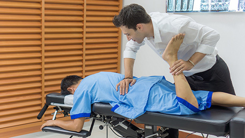 Chữa thoát vị đĩa đệm không dùng thuốc, không phẫu thuật