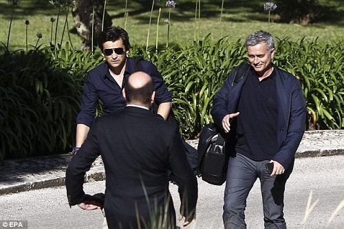 Mourinho đột nhiên