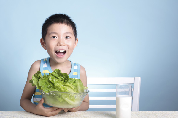 Chiến lược ăn uống thông minh bố mẹ nên áp dụng với con