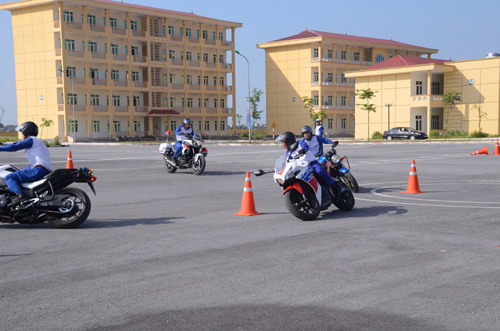 Chiêu trò gây chú ý của Băng Băng và loạt sao bị 'bóc mẽ'