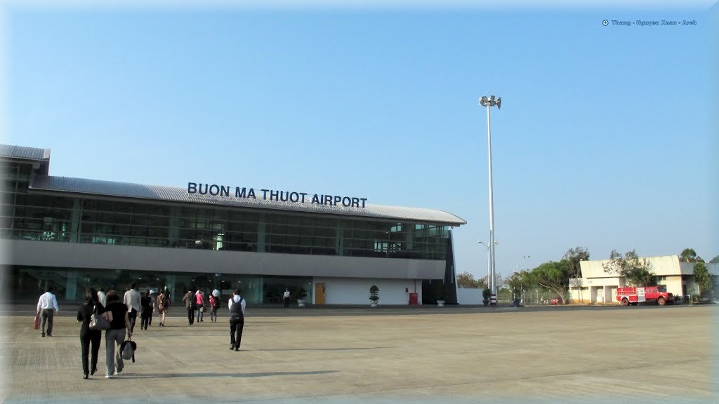 Hỏng đường băng, Cảng hàng không Buôn Ma Thuột tê liệt