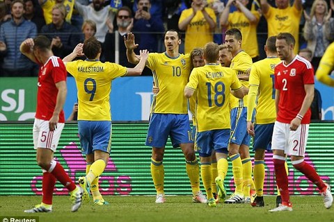 Ibrahimovic tịt ngòi, Thụy Điển vẫn vùi dập xứ Wales