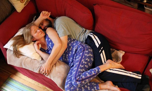 Thuê trai lạ 1,7 triệu ngủ cùng khi vắng chồng