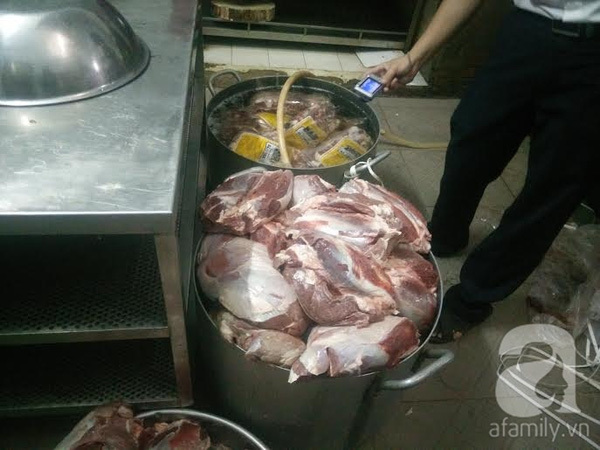 Siêu chất: Ngâm 1 giờ, thịt ôi thiu biến thành 'thịt bò'