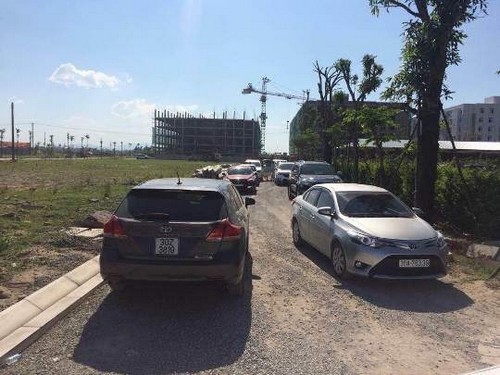Người và ô tô 