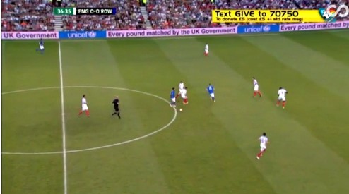 Xem Ronaldinho xâu kim 2 cầu thủ trong 3 giây