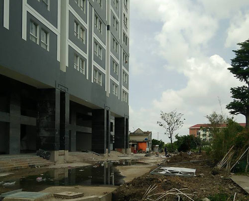 Tai họa liên hoàn, dân mua nhà phập phồng cầu may